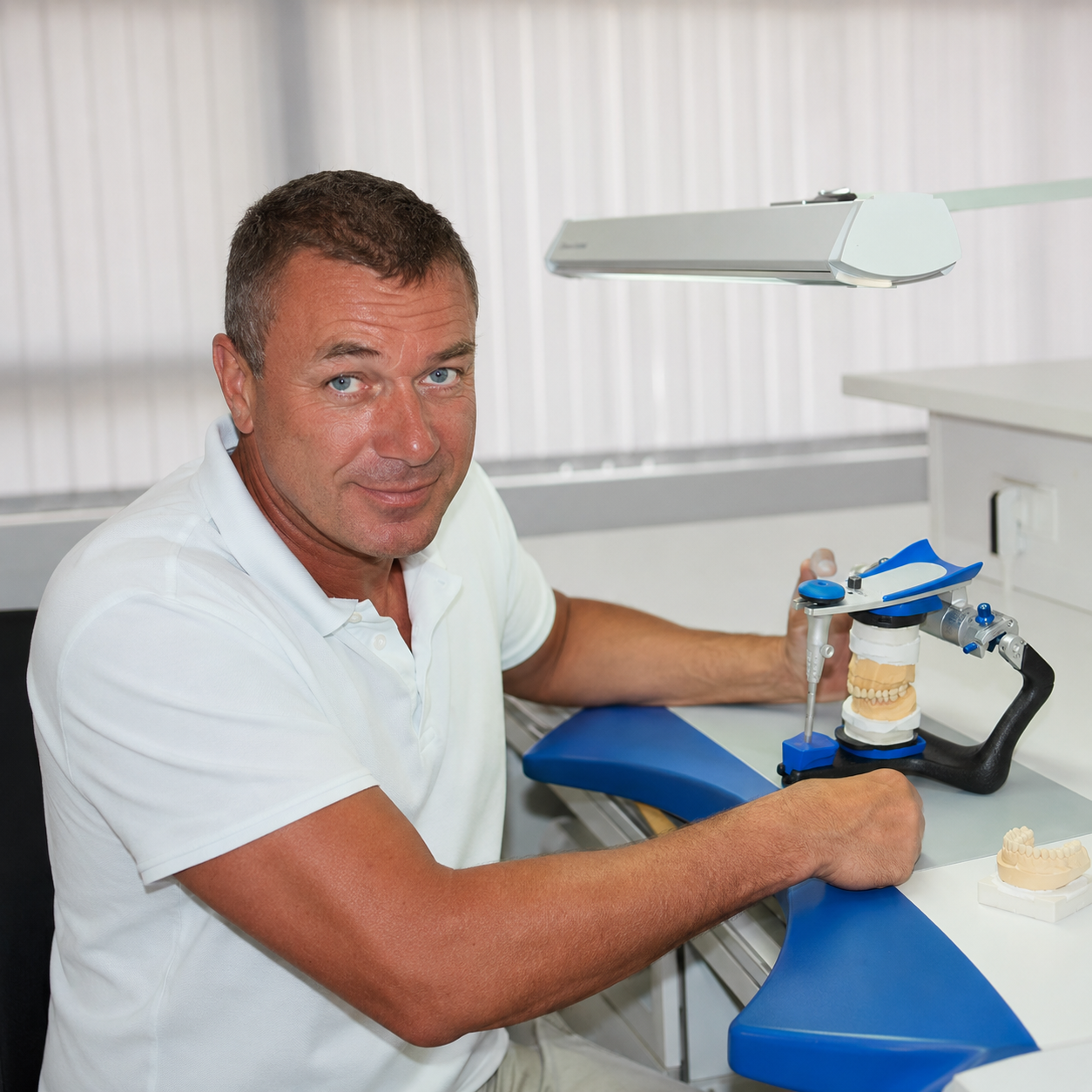 Karl-Heinz Goll – Maestro Protésico Dental